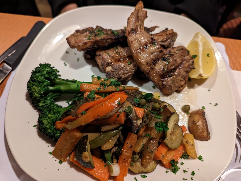 Eduardo Duluth | 404 Av. Duluth E, Montréal, QC H2L 1A3, Canada | Phone: (514) 843-3330