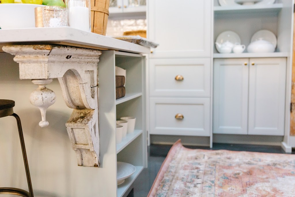 Lev2 Master Cabinetry & Millwork | 900 Farewell St, Oshawa, ON L1H 6N6, Canada | Phone: (905) 240-5382