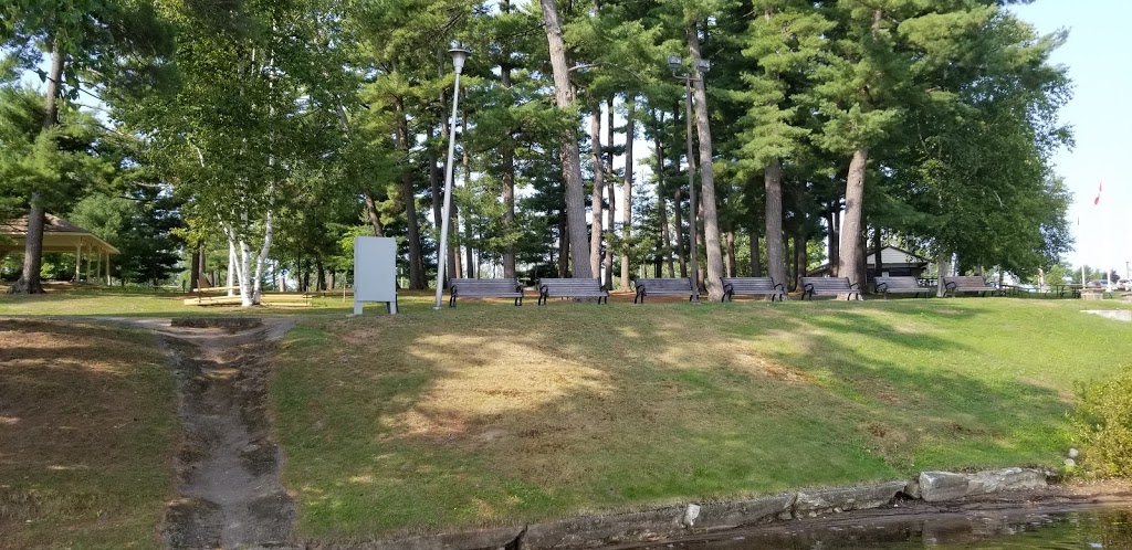 Gull Lake Rotary Park | Third St, Gravenhurst, ON P1P 1H4, Canada | Phone: (705) 687-3412