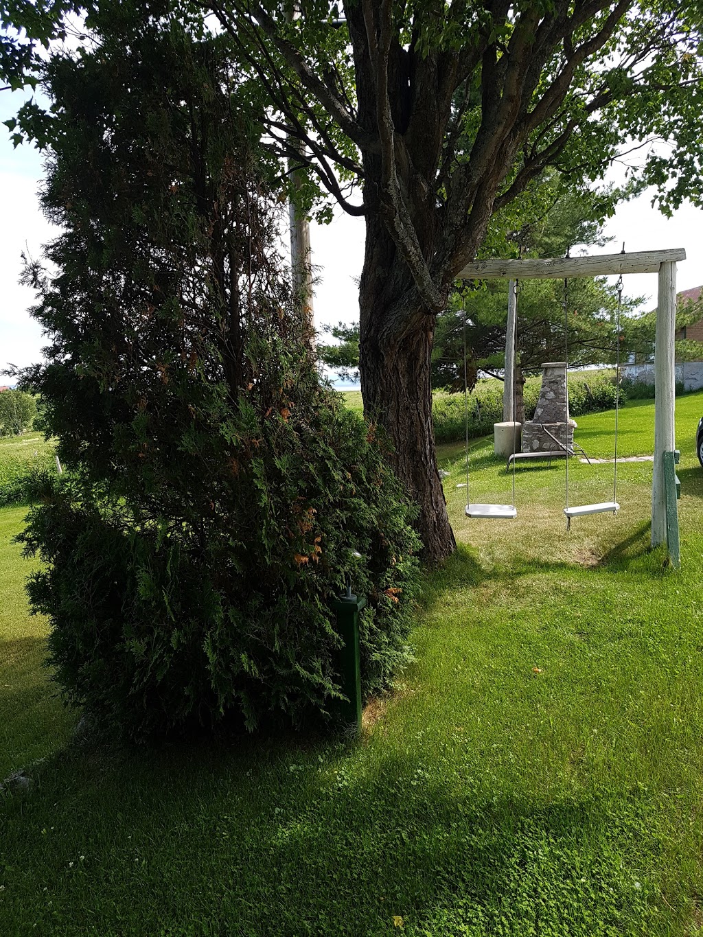 Le Gîte du Cap-Aux-Oies | 48 Rang de Cap aux Oies, Les Éboulements, QC G0A 2M0, Canada | Phone: (418) 635-2689
