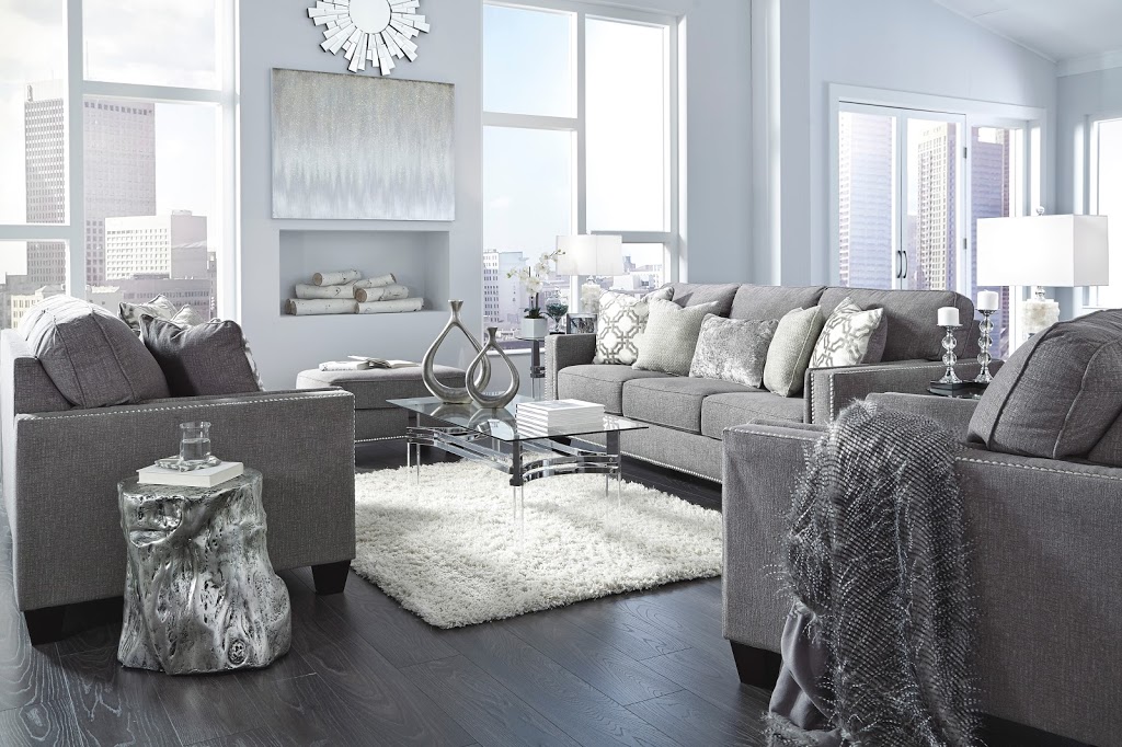 Ashley HomeStore | 530 W Hunt Club Rd, Nepean, ON K2G 7B5, Canada | Phone: (613) 225-9595