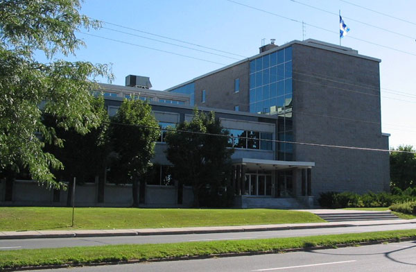 Drummondville courthouse | 1680 Boulevard Saint-Joseph, Drummondville, QC J2C 2G3, Canada | Phone: (819) 478-2513