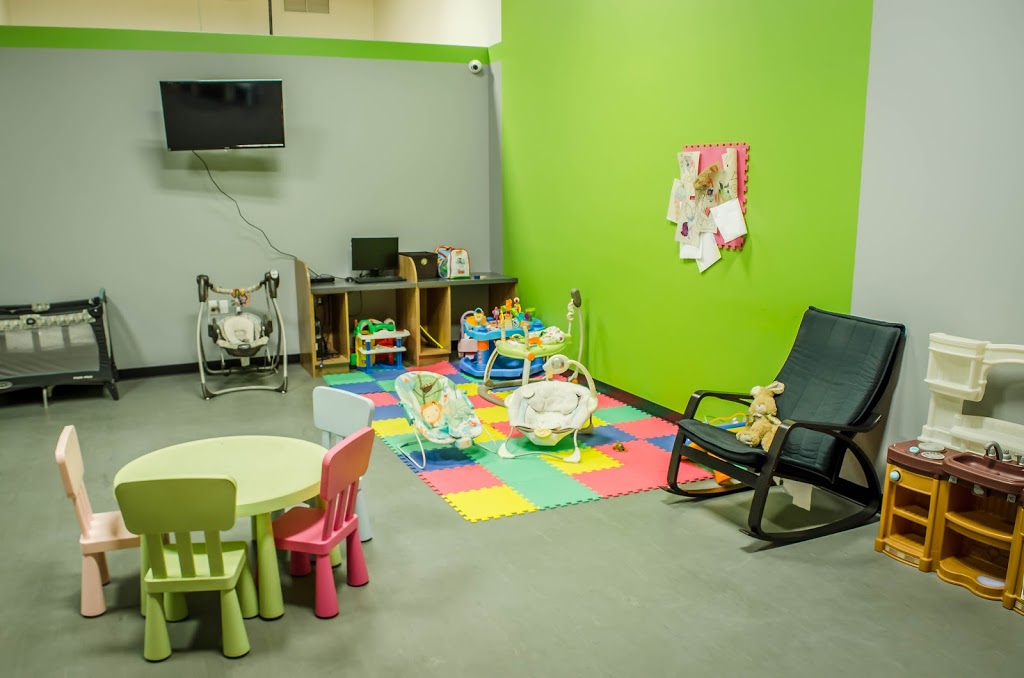 World Gym Quebec | 2837 Avenue St David, Québec, QC G1C 0J3, Canada | Phone: (418) 661-0200