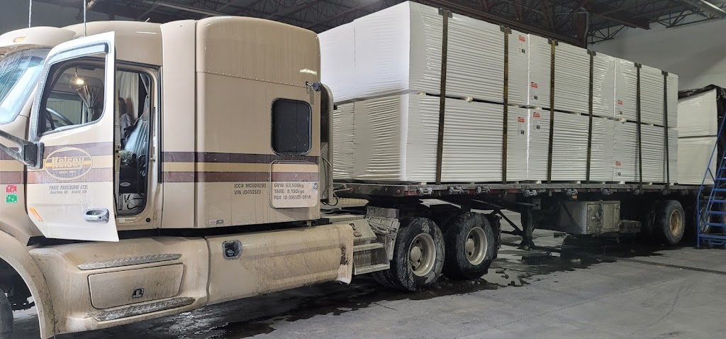 Crossroads Truck and Bus Driver Training Academy | 2493 ON-11, Oro Station, ON L0L 2E0, Canada | Phone: (705) 719-2419