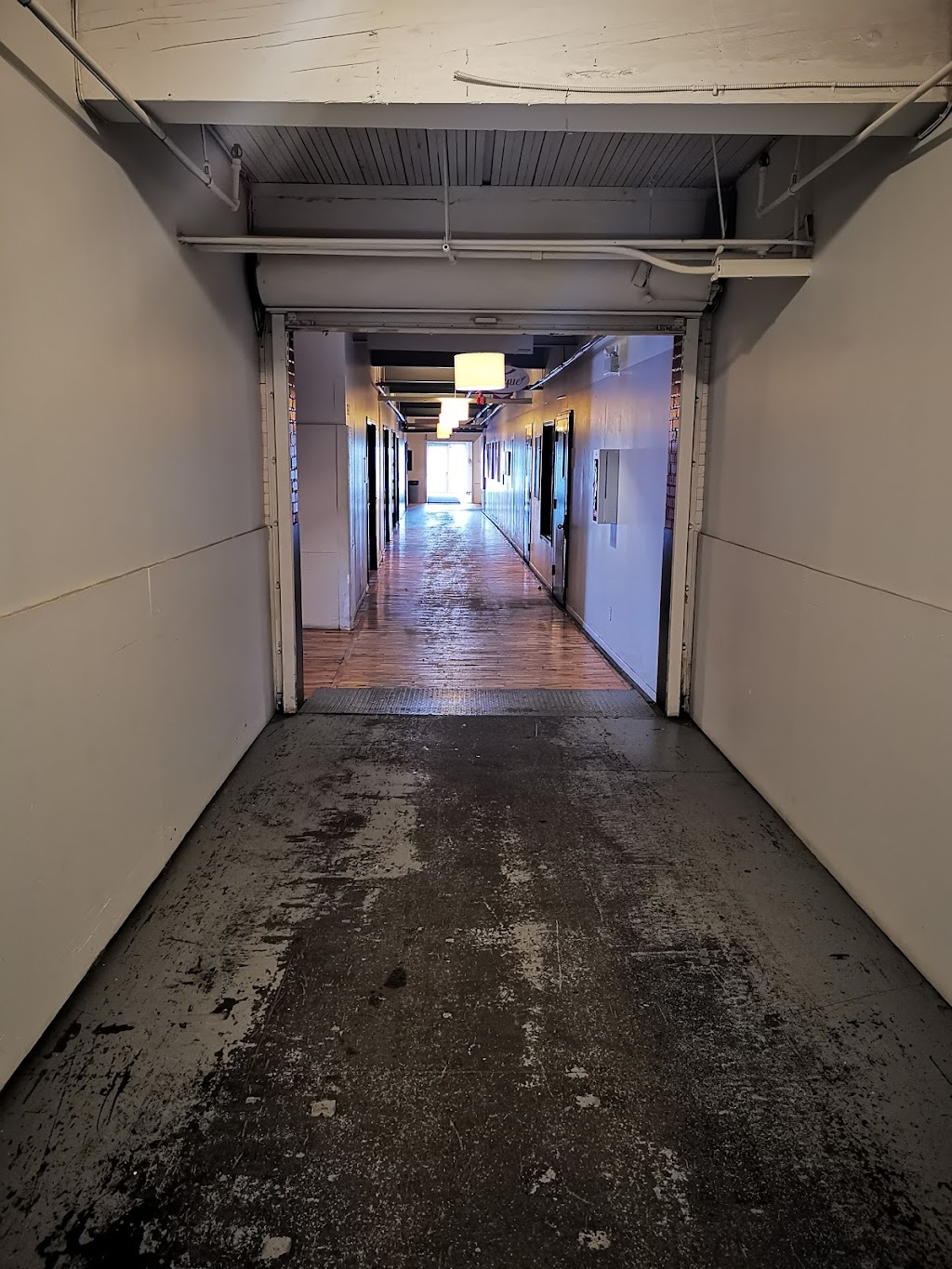 Complexe du Canal Lachine | 4710 Rue Saint-Ambroise, Montréal, QC H4C 2C7, Canada | Phone: (514) 935-1291