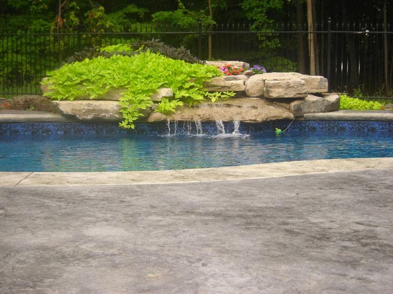 Paradise Pools & Landscaping | 1089 Colborne St W, Brantford, ON N3R 0B8, Canada | Phone: (519) 750-1222