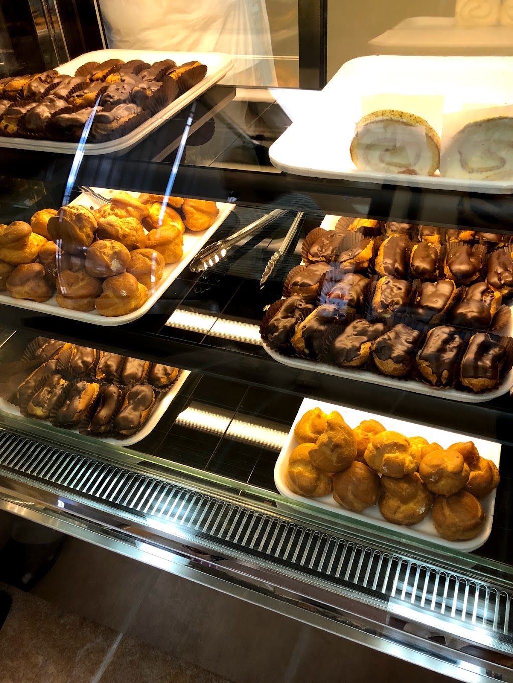 Garni Bakery | 451 McNicoll Ave, North York, ON M2H 2C9, Canada | Phone: (416) 499-2424