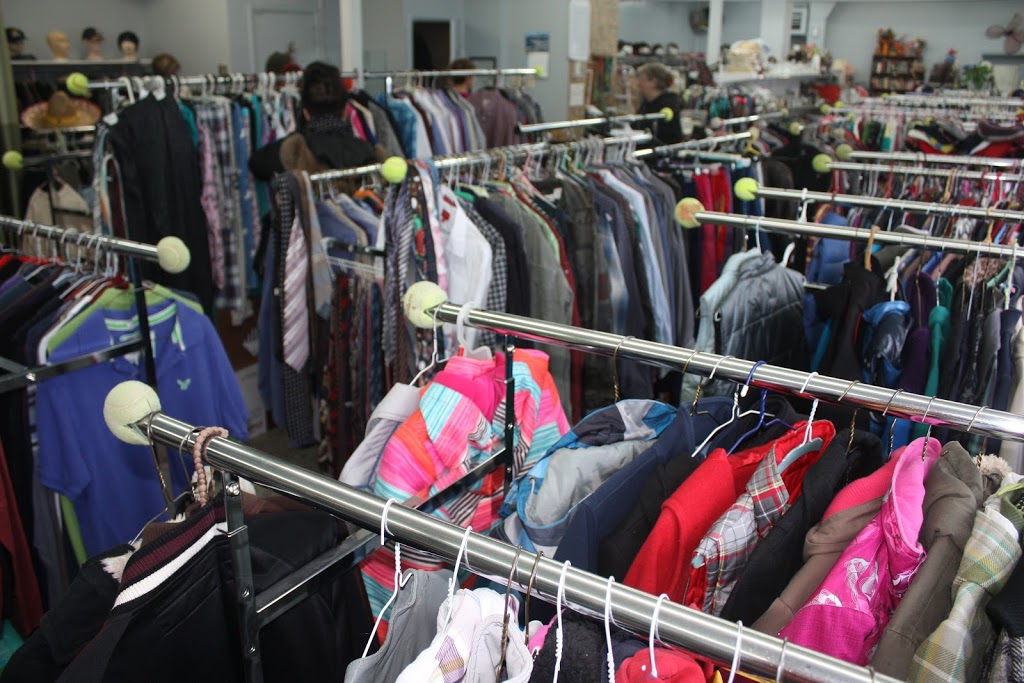 Fouillis Inc (Le) | 140a Rue Saint-Joseph, Lévis, QC G6V 1C3, Canada | Phone: (418) 835-1625