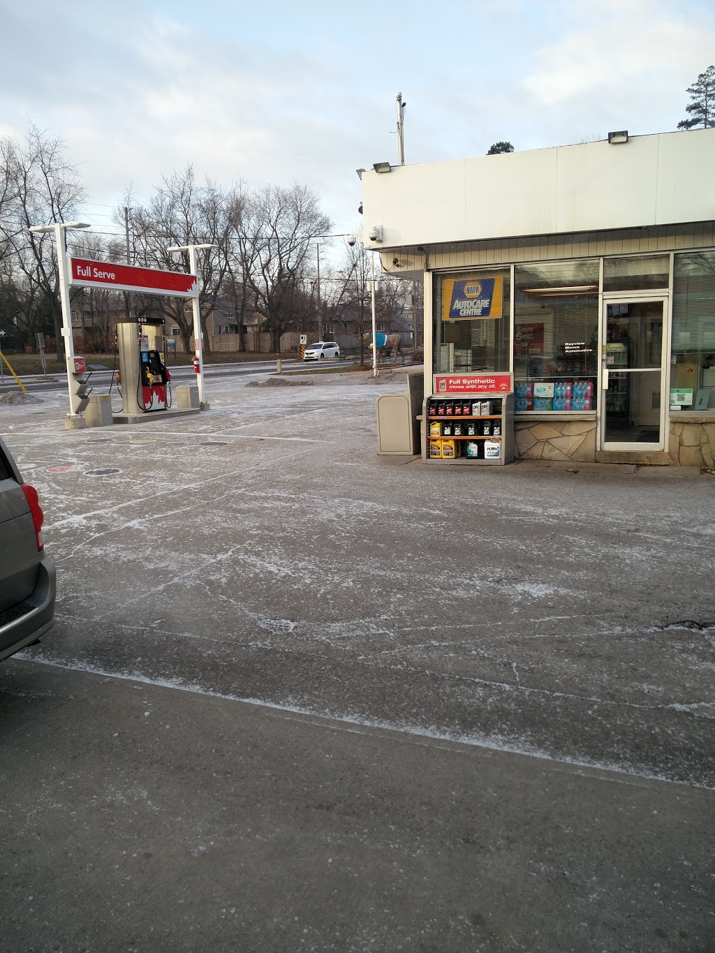 Petro-Canada | 1232 Bayview Ave, Toronto, ON M4G 3A1, Canada | Phone: (416) 467-4661