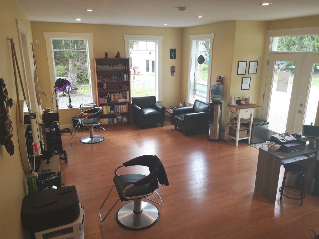 Kats Hair Studio | 2715 Otter Point Rd, Sooke, BC V9Z 0J3, Canada | Phone: (778) 425-1970