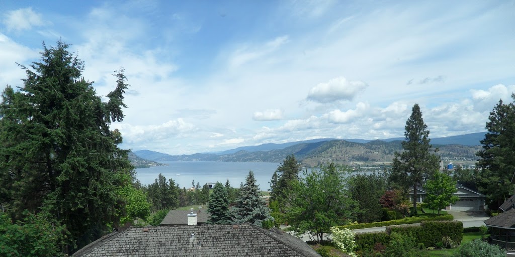 Lakeview Vacation Suite, Kelowna (Westside) | 424 Abel Pl, Kelowna, BC V1Z 3E1, Canada | Phone: (250) 769-6225