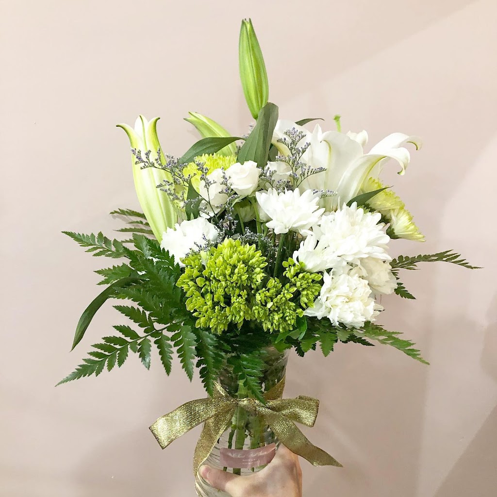 Church Street Flowers | 19565 Opeongo Line, Barrys Bay, ON K0J 1B0, Canada | Phone: (833) 977-3377