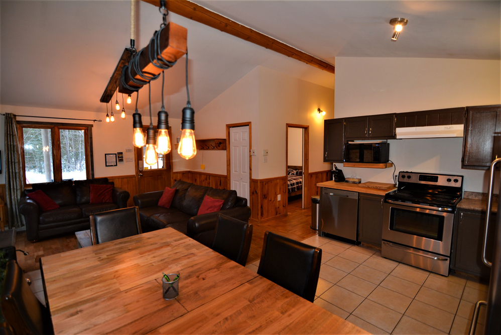Chalet Spa Lescapade | 2208-E, QC-125, Notre-Dame-de-la-Merci, QC J0T 2A0, Canada | Phone: (877) 560-8060