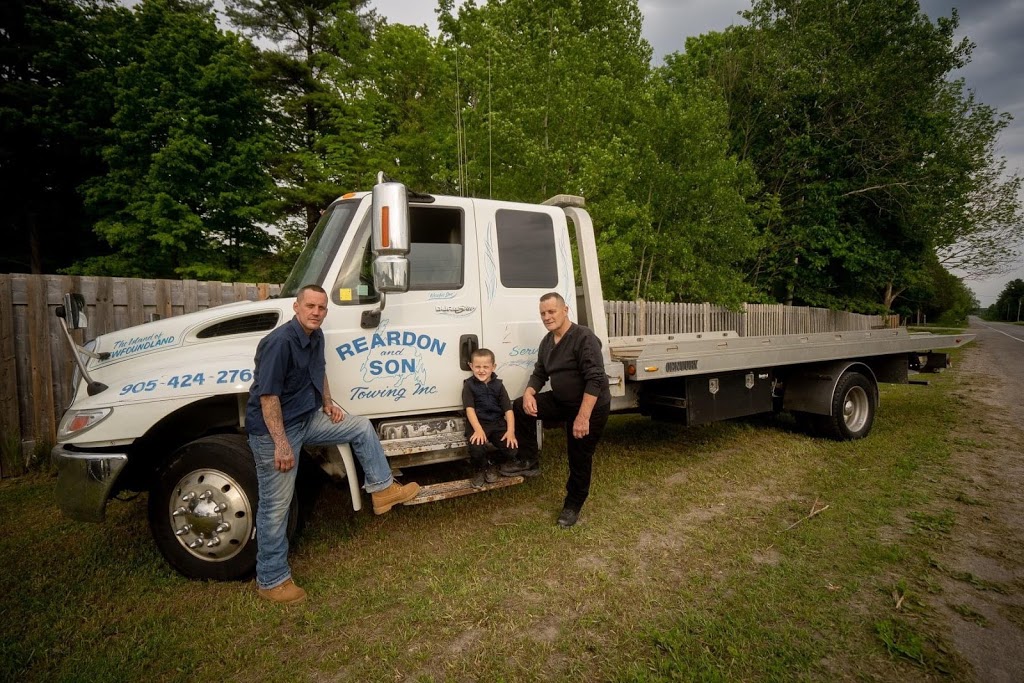 Reardon & Son Towing Inc. | County 65 Rd, Port Hope, ON L1A 3V7, Canada | Phone: (844) 424-2768