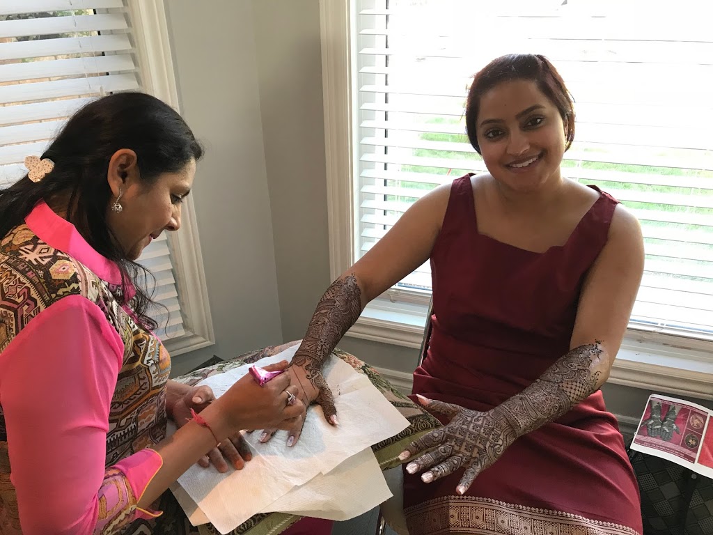 Dimple Shah - Henna - Make Up - Hair Artist | 7 Brian Dr, North York, ON M2J 3X8, Canada | Phone: (416) 508-7202