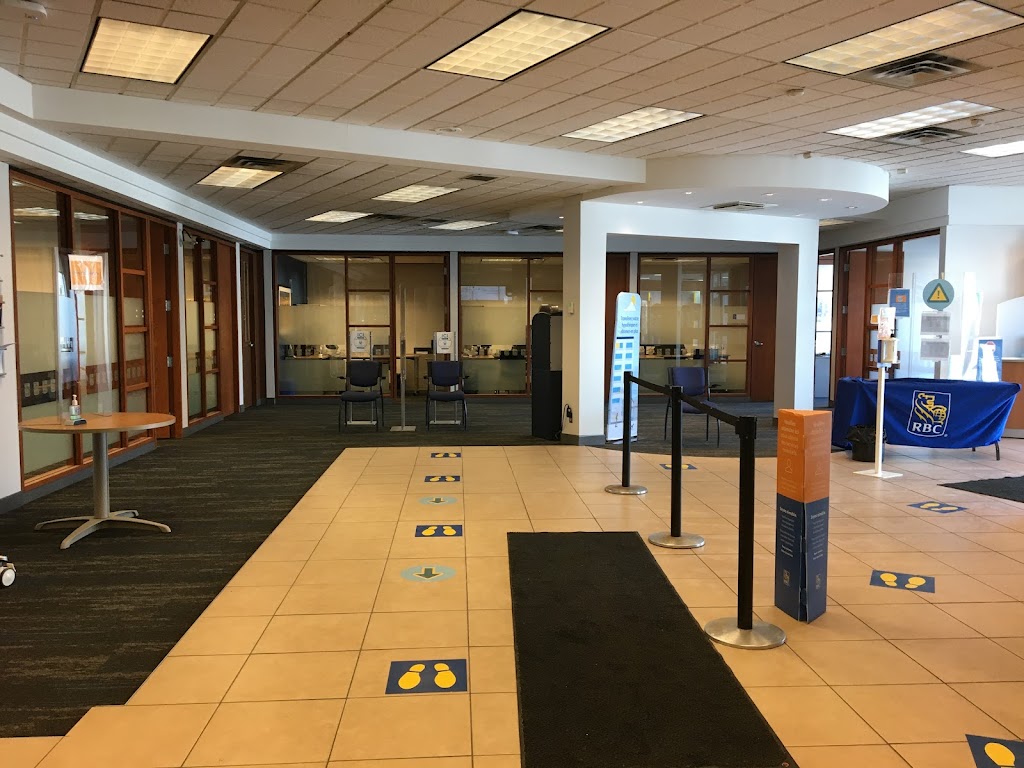 RBC Royal Bank | 4400 Bd des Sources, Dollard-des-Ormeaux, QC H8Y 4A1, Canada | Phone: (514) 684-8110