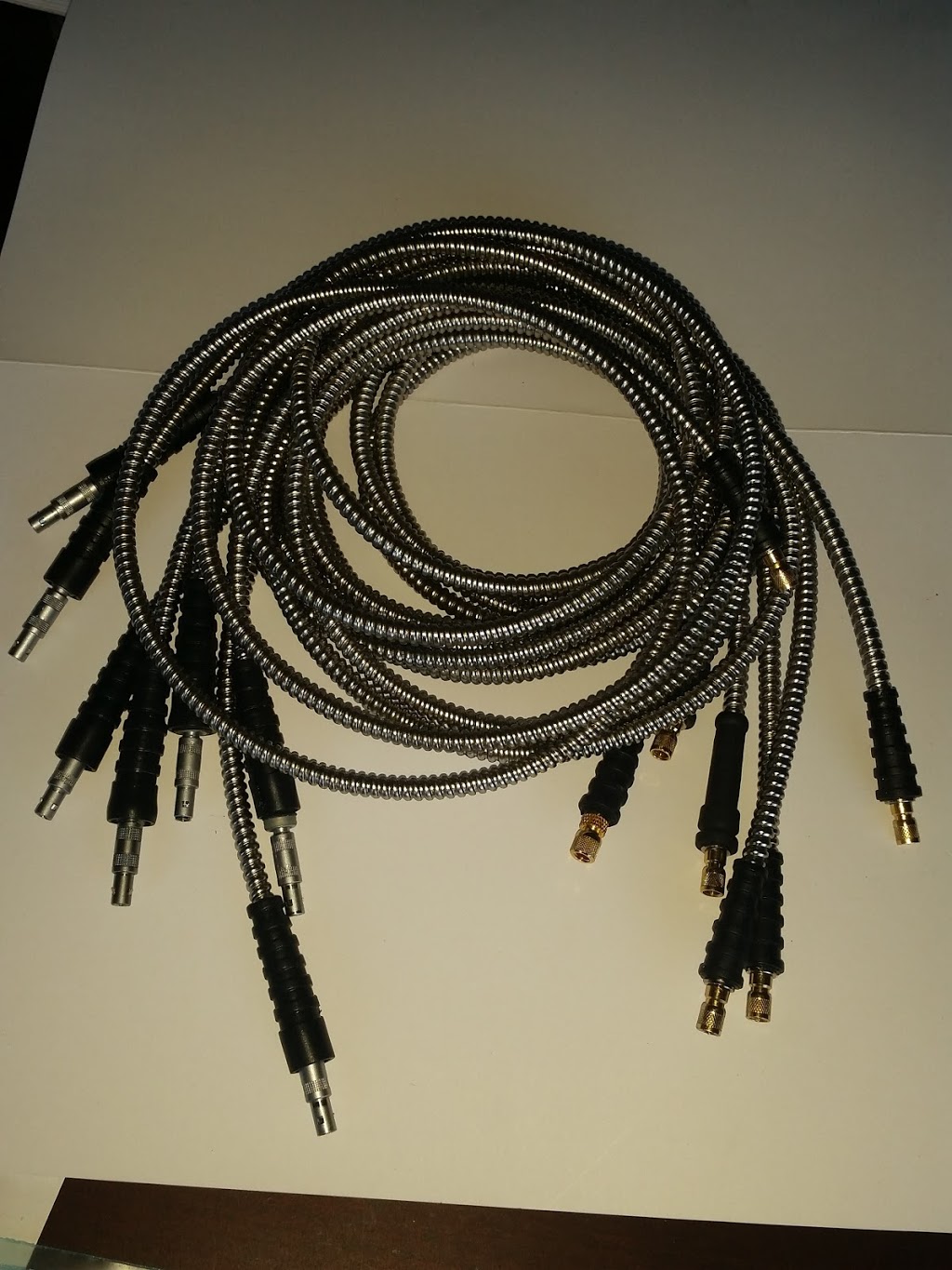 Lumar ELECTRONIQUE Inc | 19 Chemin de lAviation, Pointe-Claire, QC H9R 4Z2, Canada | Phone: (514) 633-9940
