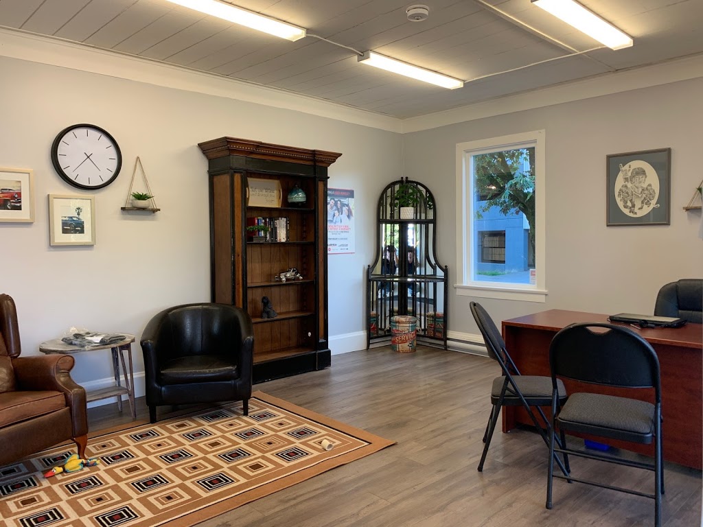 Kings Auto Sales Ltd. | 2651 Sooke Rd, Victoria, BC V9B 1Y3, Canada | Phone: (250) 590-2019