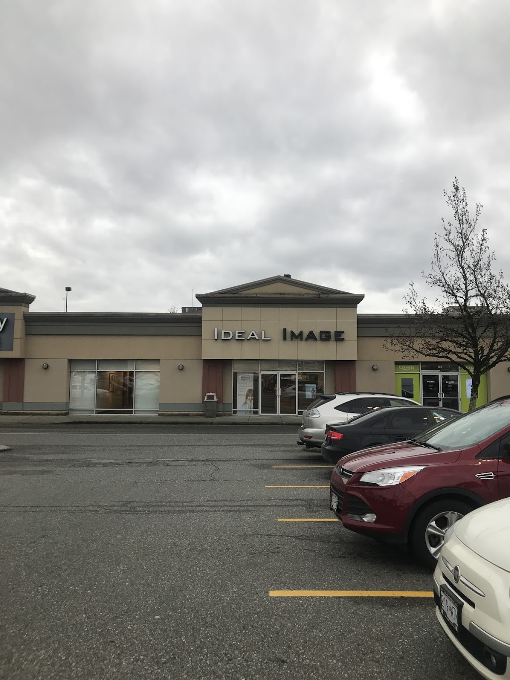 Ideal Image Langley | 20202 66 Ave Suite #130, Langley City, BC V2Y 1P3, Canada | Phone: (604) 534-6243