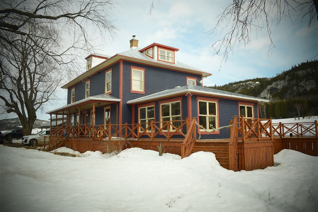 Auberge Des Aboiteaux | 280 QC-132, Saint-André-de-Kamouraska, QC G0L 2H0, Canada | Phone: (418) 493-2495