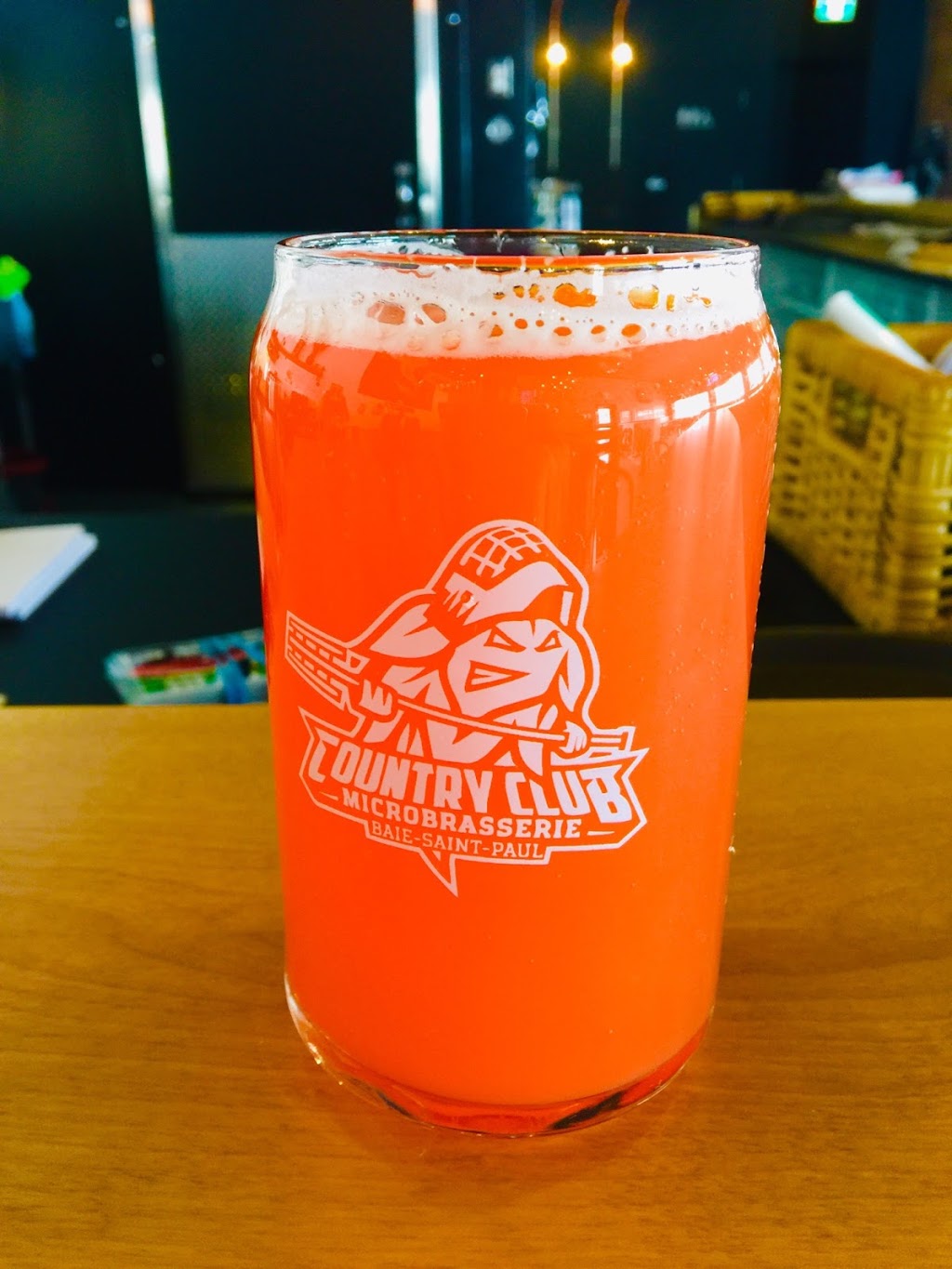 Country club microbrasserie | 954 Boulevard Mgr de Laval, Baie-Saint-Paul, QC G3Z 2W2, Canada | Phone: (581) 237-2676