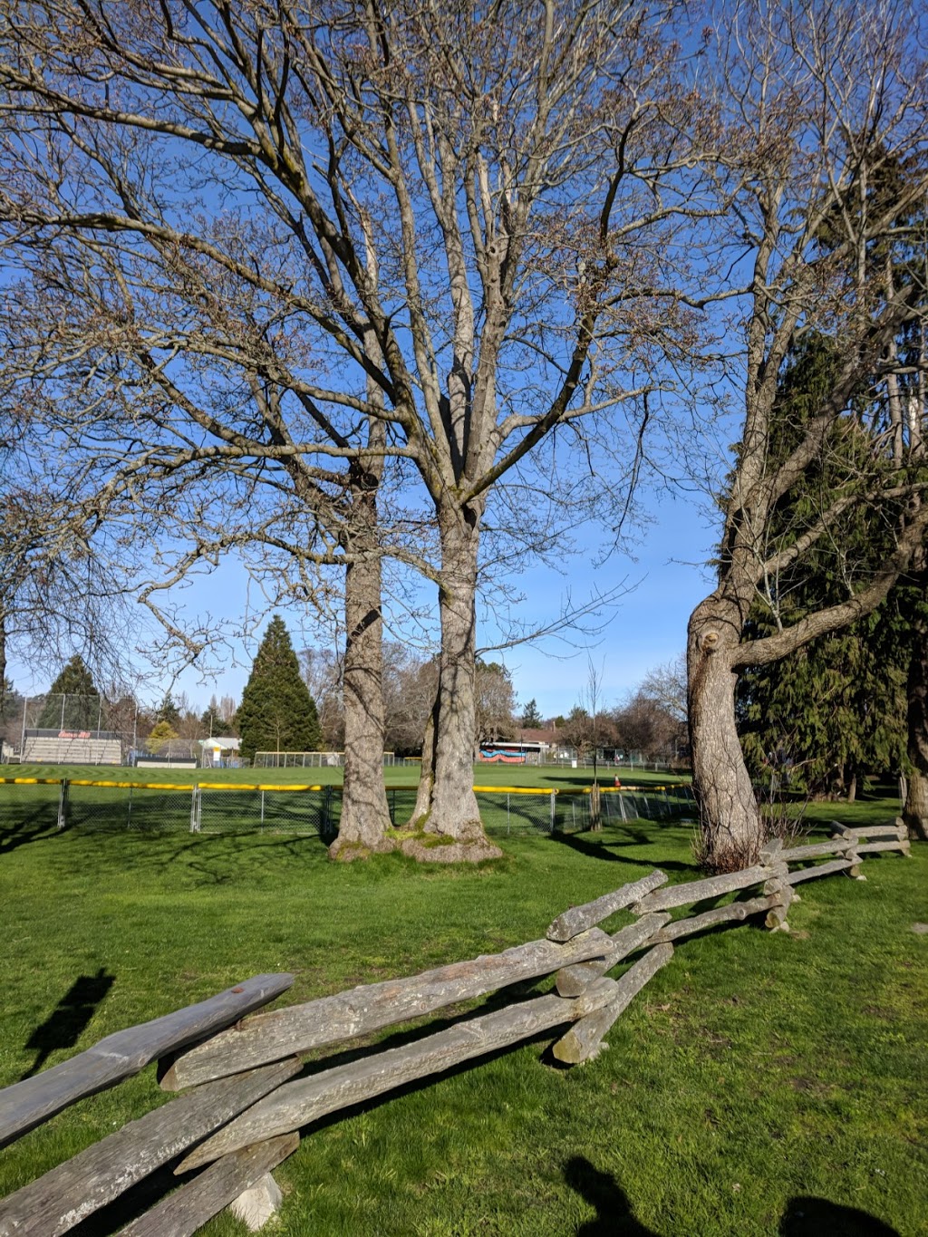 Hollywood Park | Victoria, BC V8S 1G3, Canada