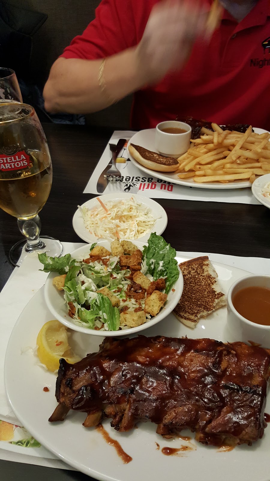 Rôtisserie St-Hubert | 97 Rue Georges, Gatineau, QC J8M 1A2, Canada | Phone: (819) 617-4419