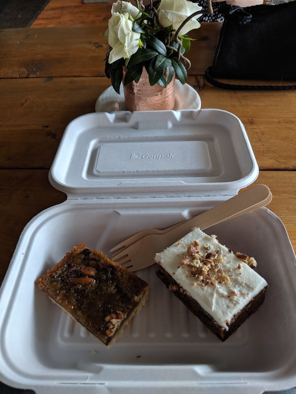 Bakes by the Lake | 178 Mississaga St E, Orillia, ON L3V 1V9, Canada