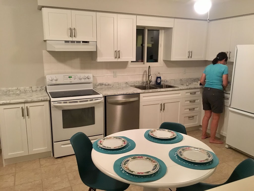 Barrie Kitchen Saver Inc. | 245 John St, Barrie, ON L4N 2L4, Canada | Phone: (705) 735-1068