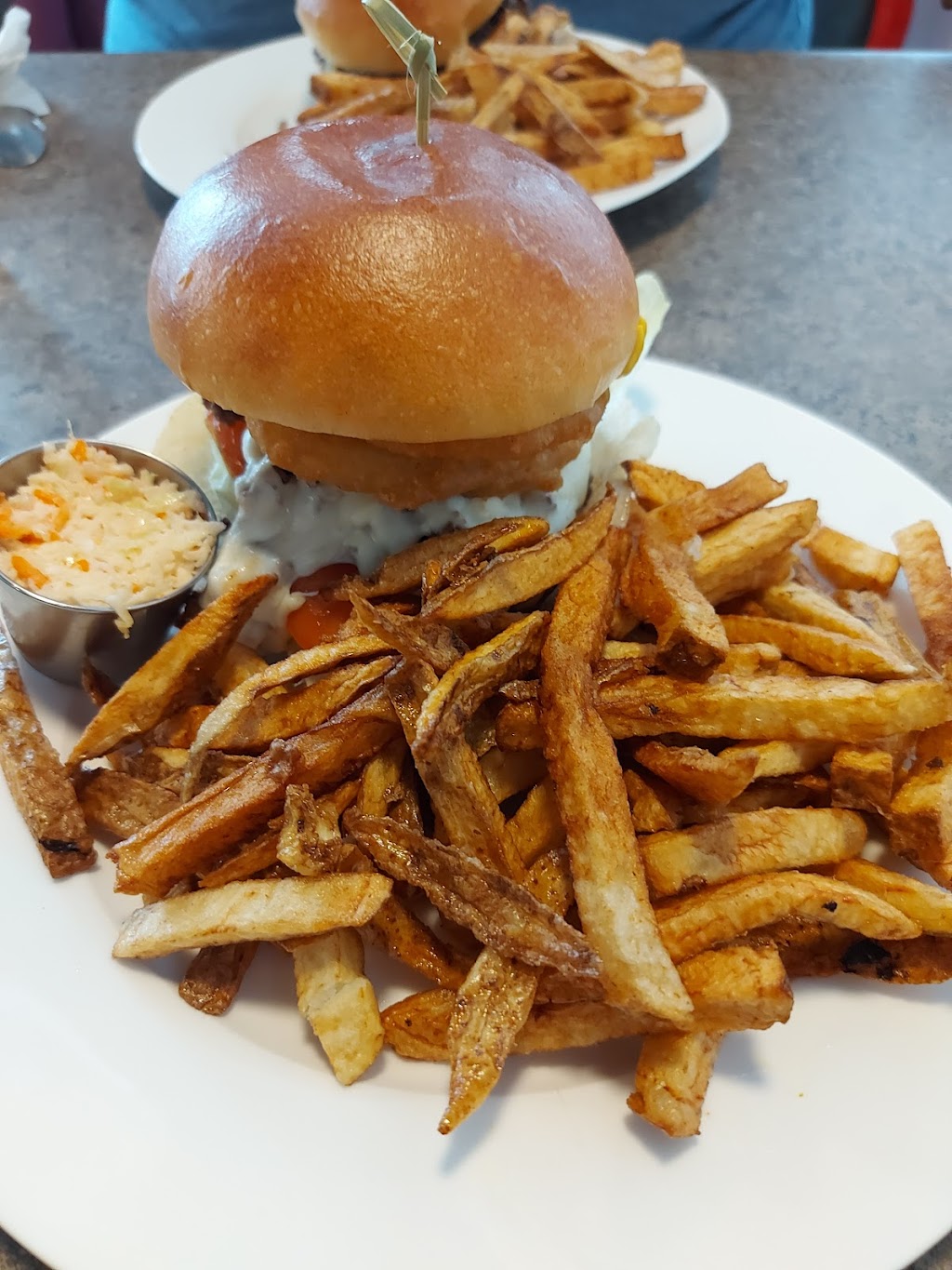 Ebb Tide Cafe | 465 Main St, Lawrencetown, NS B0S 1M0, Canada | Phone: (902) 584-2030