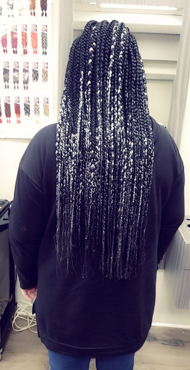 Afro Coiffure | 3828 Boulevard Saint-Martin O, Laval, QC H7T 1B2, Canada | Phone: (514) 272-7077