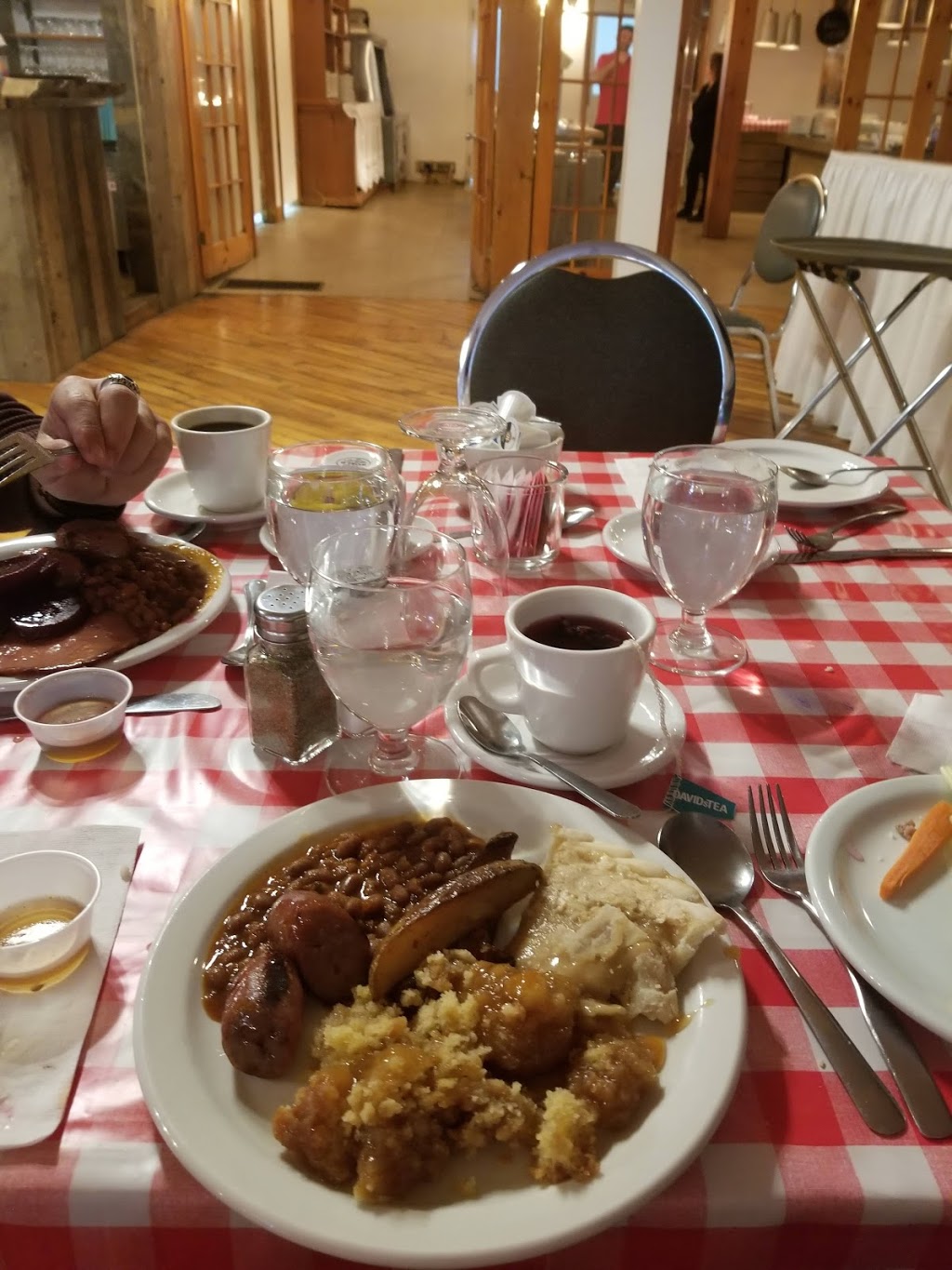 Les Quatre Feuilles | 360 Rang de la Montagne, Rougemont, QC J0L 1M0, Canada | Phone: (450) 469-3888
