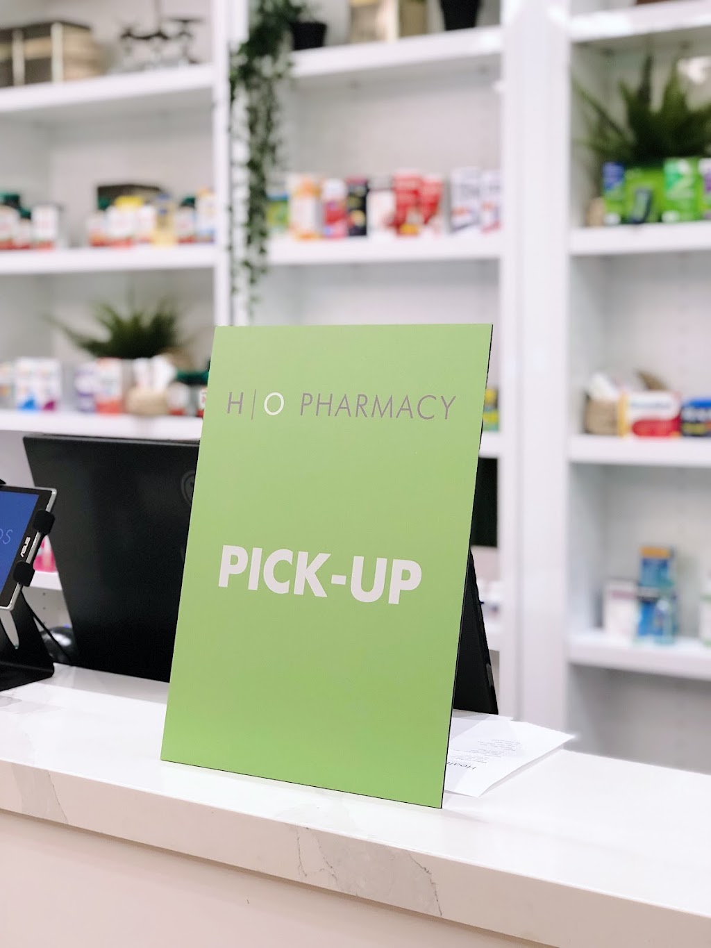 HealthOneTO Pharmacy | 110 Harbour St, Toronto, ON M5J 0B7, Canada | Phone: (416) 221-5433