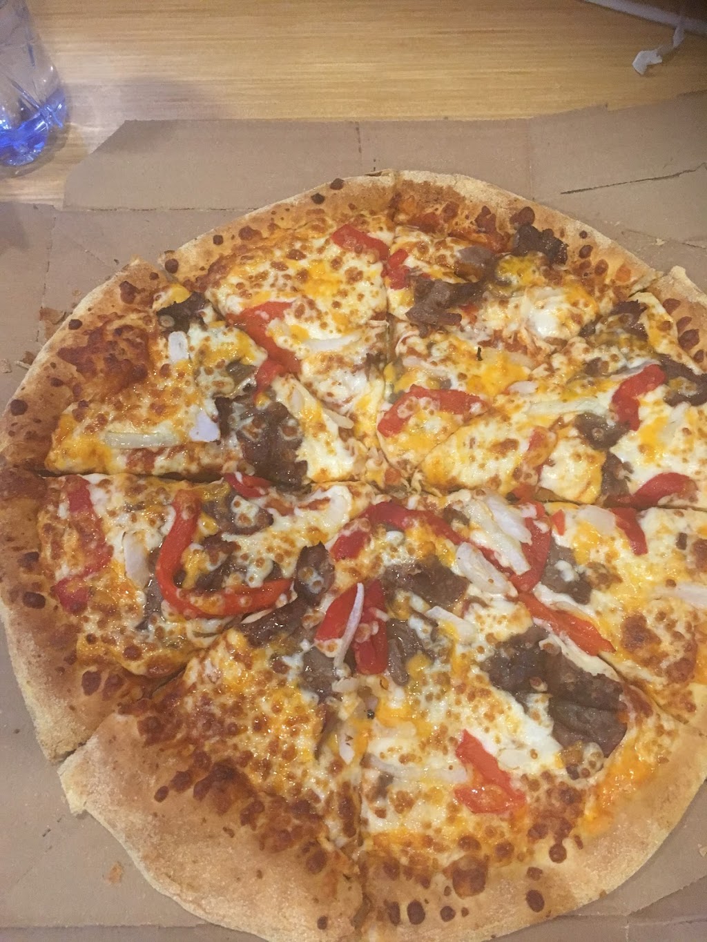 Dominos | 5713 Ferry St, Niagara Falls, ON L2G 1S5, Canada | Phone: (905) 374-4334
