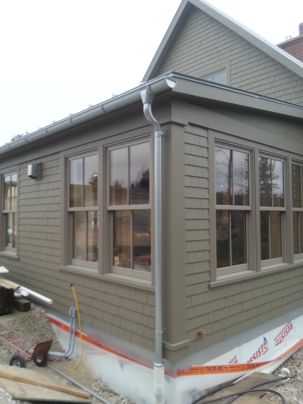 MetroGutter & Home Services | 48 Trider Crescent Unit 1A, Dartmouth, NS B3B 1V6, Canada | Phone: (902) 468-5125