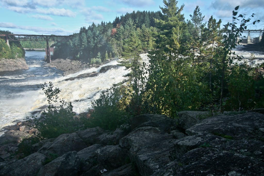 Parc de lÎle Melville, secteur sud | Shawinigan, QC G9P, Canada | Phone: (819) 536-0222