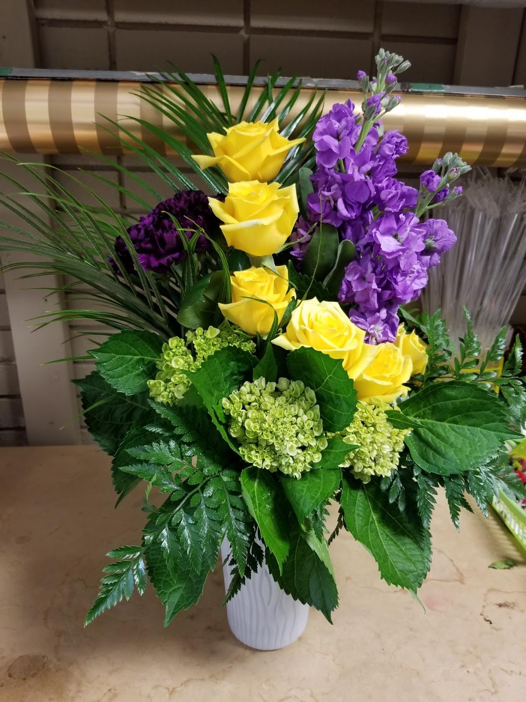 Edelweiss Florist | 1110 Henderson Hwy #2, Winnipeg, MB R2G 1L1, Canada | Phone: (204) 339-5515