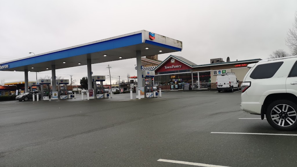 On The Run - Convenience Store | 600 Ryan Rd, Courtenay, BC V9N 7R6, Canada | Phone: (250) 338-1722