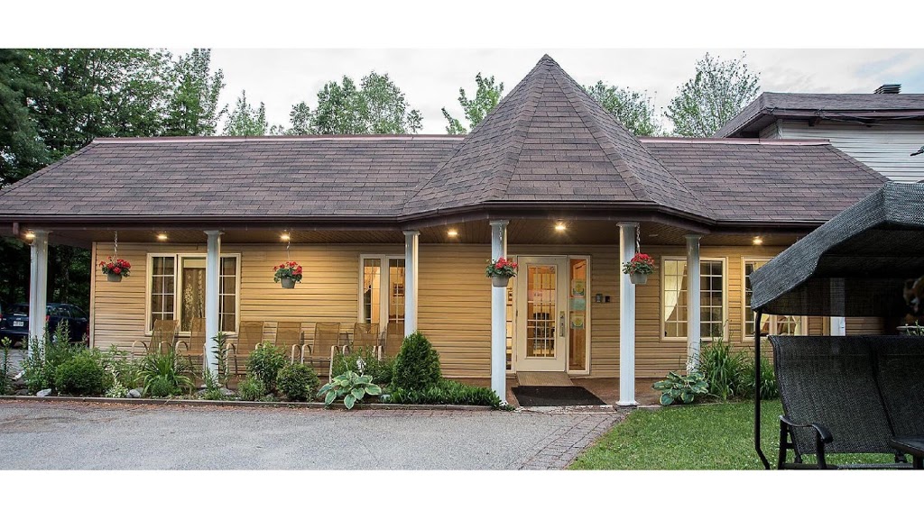 Résidence Boisé Fleuri | 241 Chemin du Lac des Pins, Trois-Rivières, QC G9B 6C4, Canada | Phone: (819) 840-6769