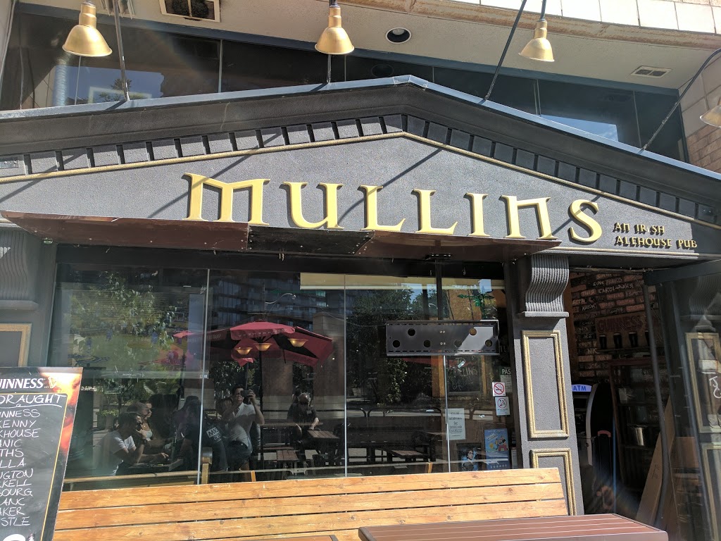 Mullins Irish Pub | 1033 Bay St, Toronto, ON M4W 1A7, Canada | Phone: (416) 963-3000