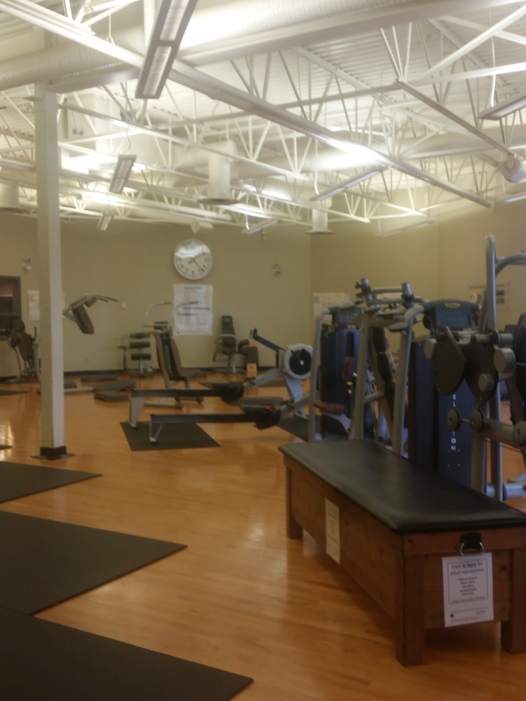 Gibsons & Area Community Centre | 700 Park Rd, Gibsons, BC V0N 1V0, Canada | Phone: (604) 885-6868