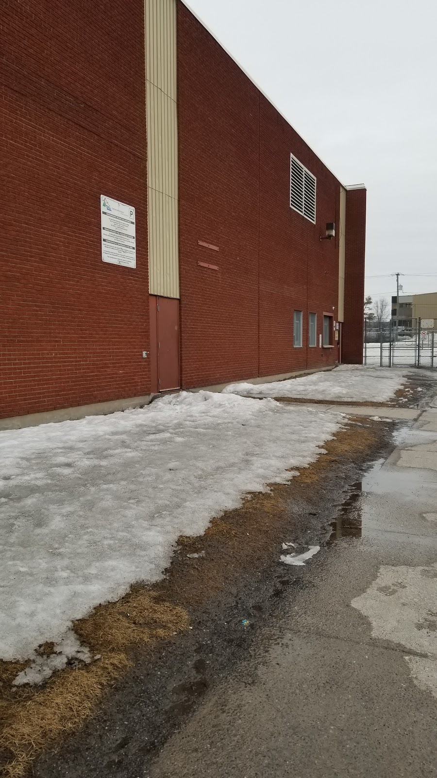 School La Source | 22 Rue de lAcadie, Gatineau, QC J8T 6G8, Canada | Phone: (819) 568-7861