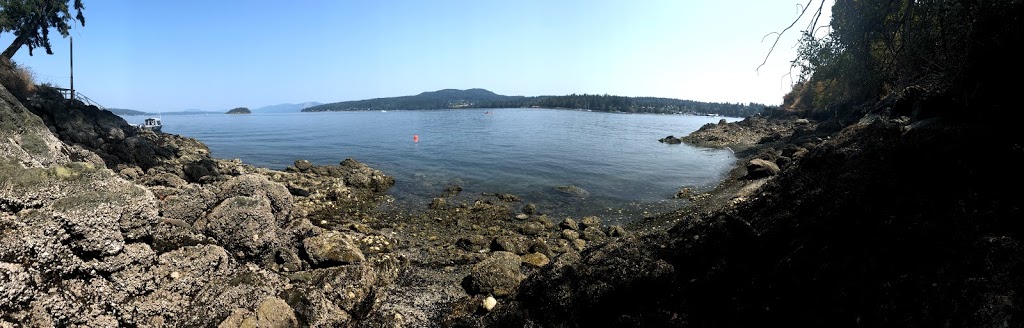 Willis Point Dive Site | Mark Ln, Victoria, BC V9E 2A1, Canada