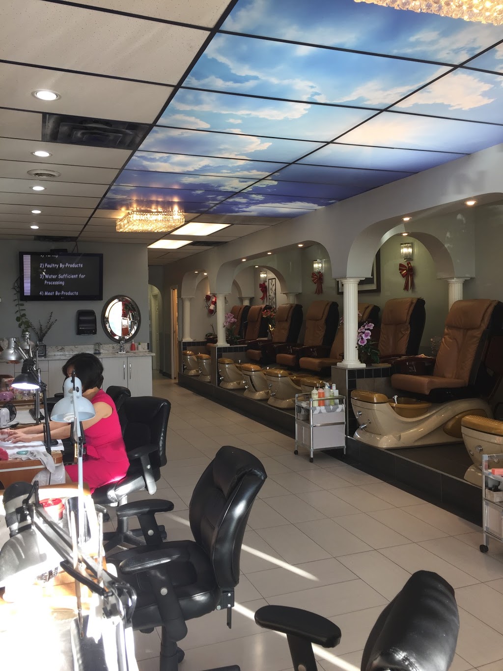 Goldfingers Nails & Spa | 6130 1a St SW #24, Calgary, AB T2H 0G3, Canada | Phone: (403) 253-4828