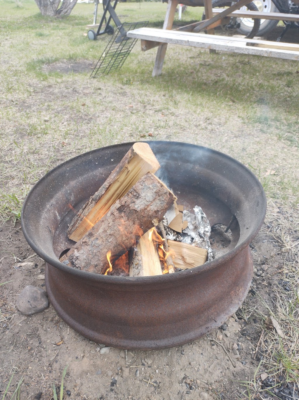 Cipperlys Pond and Campground | Unnamed Road 0W0, Didsbury, AB T0M 0W0, Canada | Phone: (403) 586-3748