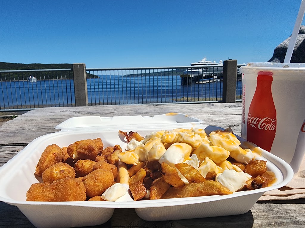 Cantine Boivin | 1113 Rue Victoria, La Baie, QC G7B 3N2, Canada | Phone: (418) 544-8488