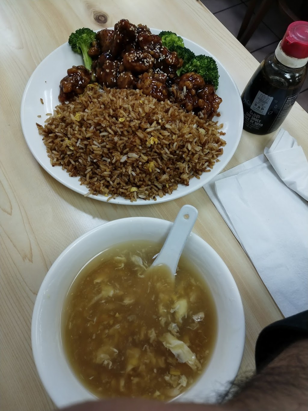 Wing Sun Chinese Restaurant | 925 Rathburn Rd E, Mississauga, ON L4W 1J5, Canada | Phone: (905) 897-2888