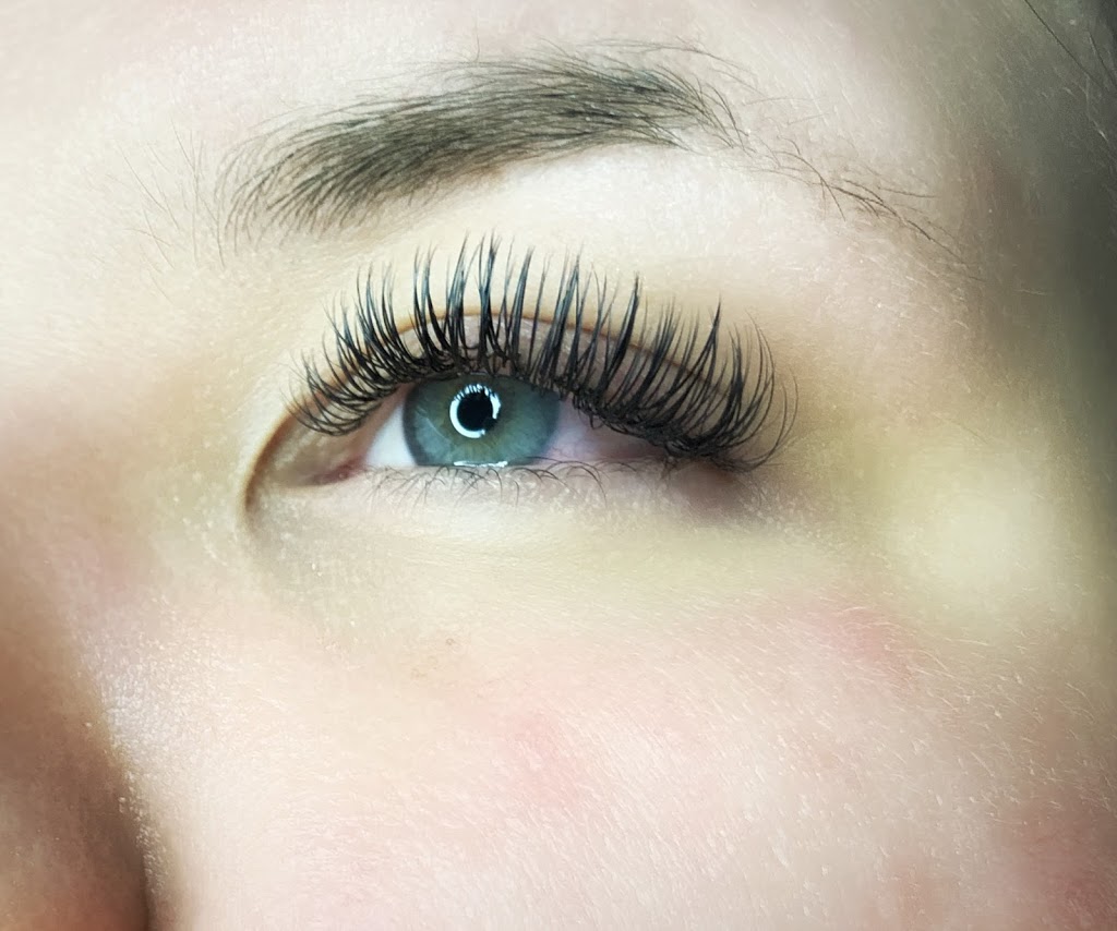 Beauty Extension Haus | 132 Ruffet Dr, Barrie, ON L4N 0N6, Canada | Phone: (647) 989-4754