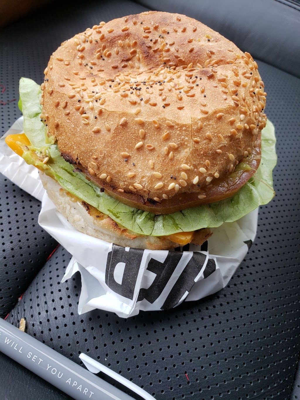 Hero Certified Burgers | 6070 Dixie Rd, Mississauga, ON L5T 1A6, Canada | Phone: (905) 670-7010
