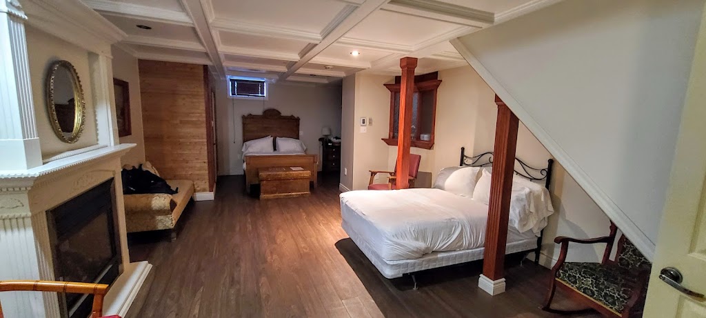 Auberge Mr.James | 167 Rue Fraser, Rivière-du-Loup, QC G5R 1E2, Canada | Phone: (418) 862-9895